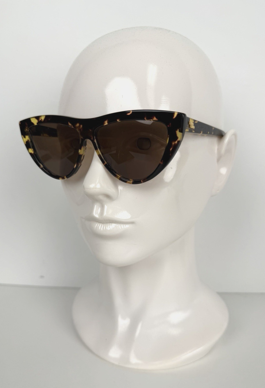 Bottega Veneta Cat-Eye Sunglasses Tortoiseshell Acetate Frame Browns Lenses O1